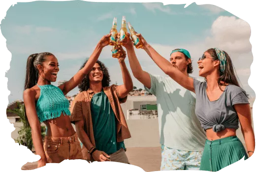Momento con amigos y una cerveza Nuestra Siembra INTI